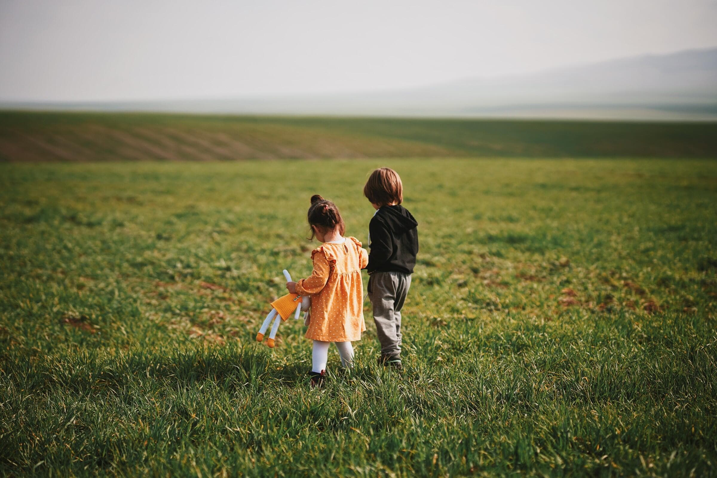 The Importance of Teaching Kids Independence: 27 Reasons to Introduce them  to Friends